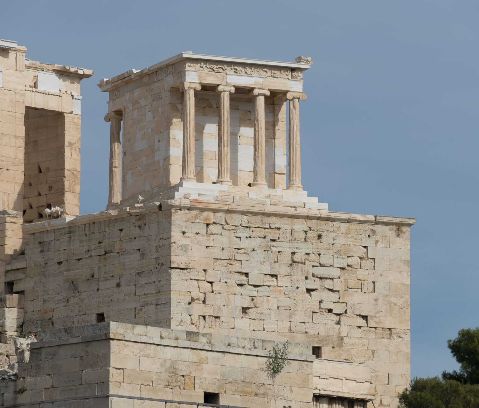 Il Tempio di Atena Nike sull'Acropoli di Atene